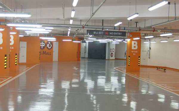 在崆峒环氧地坪工程圈,每个地坪项目都是经过反复商讨改进、再商讨,才会得出一个甲乙双方都认可的价格。环氧地坪它是一种高强度、耐磨损、美观装饰效果的地面工程,分类广泛,造价相差也很大,大致可以分为:普通崆峒环氧地坪、崆峒环氧自流平地坪和功能性崆峒环氧地坪。 在崆峒环氧地坪工程圈,每个地坪项目都是经过反复商讨改进、再商讨,才会得出一个甲乙双方都认可的价格。环氧地坪它是一种高强度、耐磨损、美观装饰效果的地面工程,分类广泛,造价相差也很大,大致可以分为:普通环氧地坪、崆峒环氧自流平地坪和功能性崆峒环氧地坪。